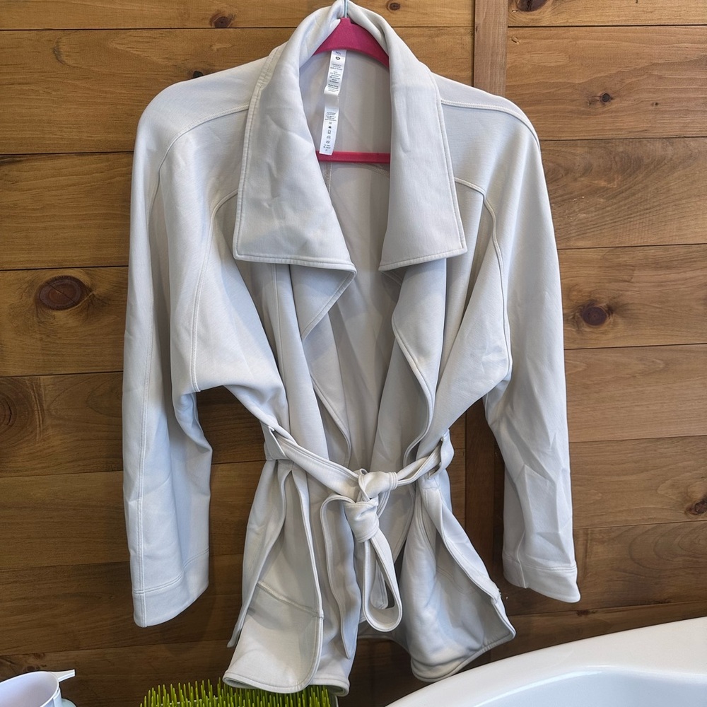 Lululemon Softstreme Belted Wrap in White Opal